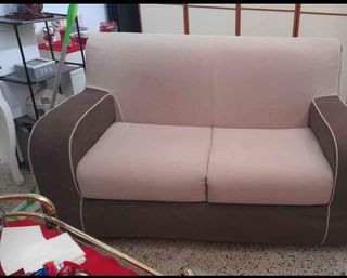 Vedo divano per una amica