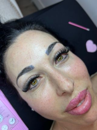 Extensiones de pestañas