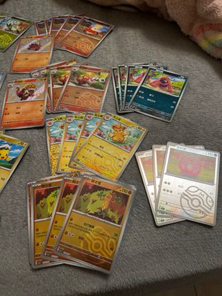 Pack de GEM PACK pokedex Con masterball