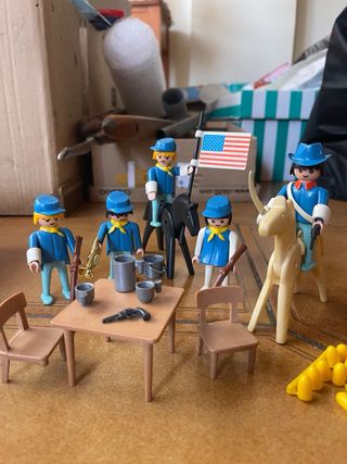Fort Randall Playmobil años 80 con muñecos