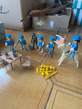 Fort Randall Playmobil años 80 con muñecos