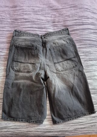 Pantalón vaquero bermudas