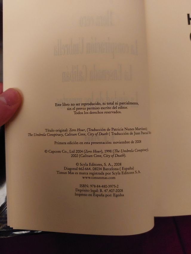 Coleccionista Resident Evil Vol.1 y 2