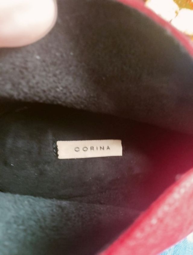 BOTÍN TACÓN ALTO ROJO