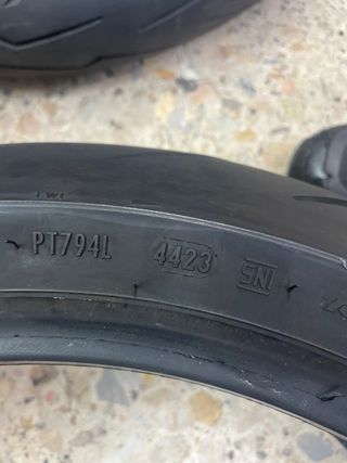 Neumaticos Pirelli Diablo Rosso IV