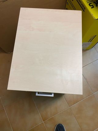 Pequeño mueble de oficina