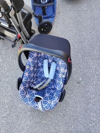 Carrito de bebe Maxicosi, silla de paseo y capazo