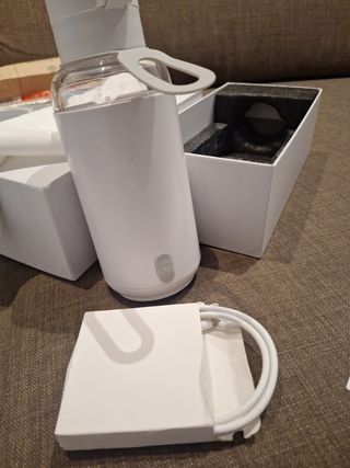 Izybaby calienta biberones portátil y cómodo.