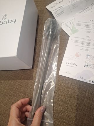 Izybaby calienta biberones portátil y cómodo.