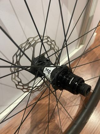 Ruedas high level disc