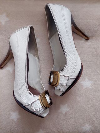 Zapato salón zara blanco 