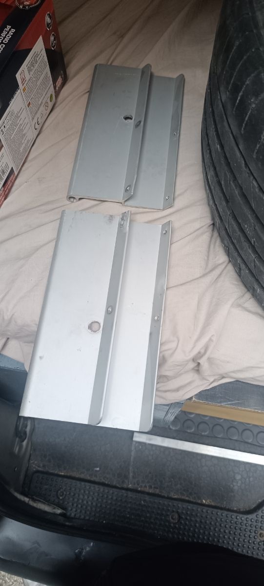 Soporte para toldo fiamma