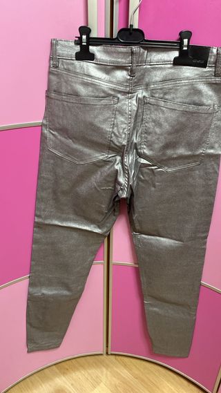 Pantalon plata de cuero