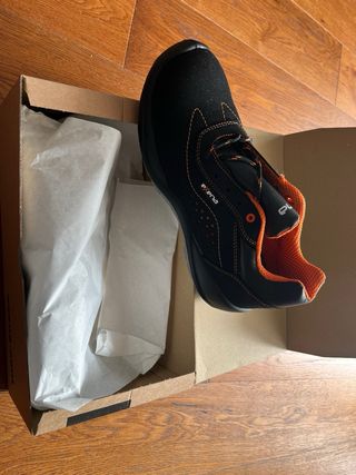 Scarpe da lavoro n.43 nuove
