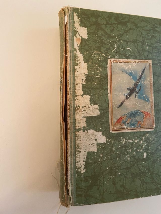 Antiguo volúmen de “El hombre vuela” de Karlson