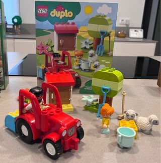 Lego duplo tractor