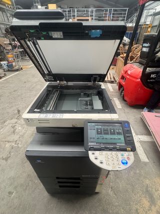 FOTOCOPIADORA KONICA MINOLTA BIZHUB C220