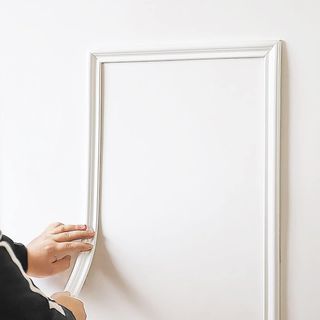 Moldura de panel autoadhesivo para despegar y pega