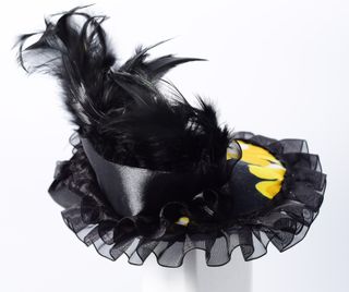 Tocado Joya Artesanal Diseño Único Negro  Amarillo