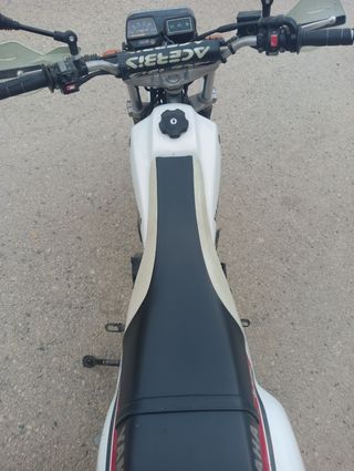 Yamaha TW200 2004