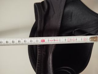 Sujetador negro 90B abrocha alante