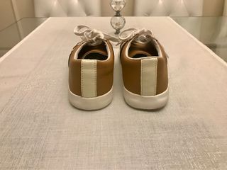 Zapatilla tenis Ralph Lauren clásico camel marino