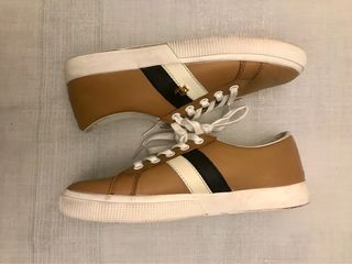 Zapatilla tenis Ralph Lauren clásico camel marino