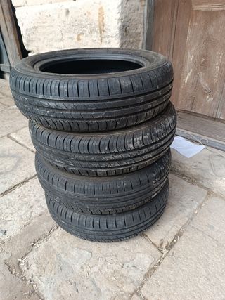 Vendo 4 neumáticos seminuevo
