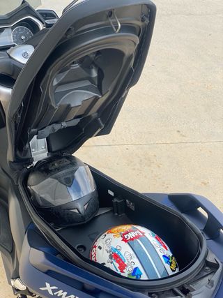 Scooter / X MAX 300 / Azul mate