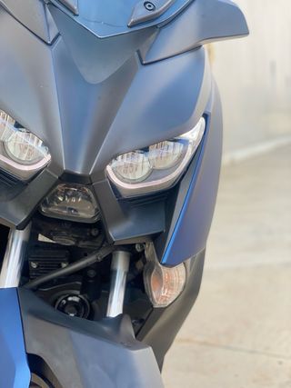Scooter / X MAX 300 / Azul mate