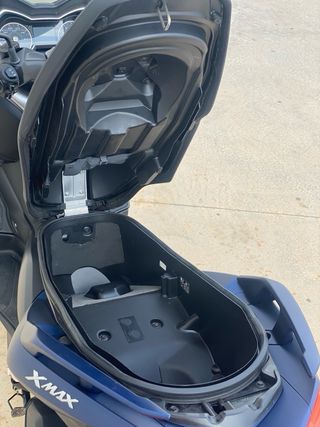 Scooter / X MAX 300 / Azul mate