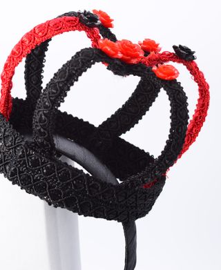 Tocado Exclusivo Reina de Corazones - Hecho a Mano