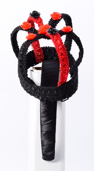 Tocado Exclusivo Reina de Corazones - Hecho a Mano