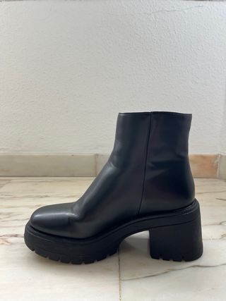 Botines negros Bershka