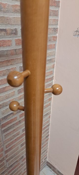 Perchero de madera