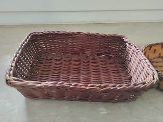 Due cestini in vimini