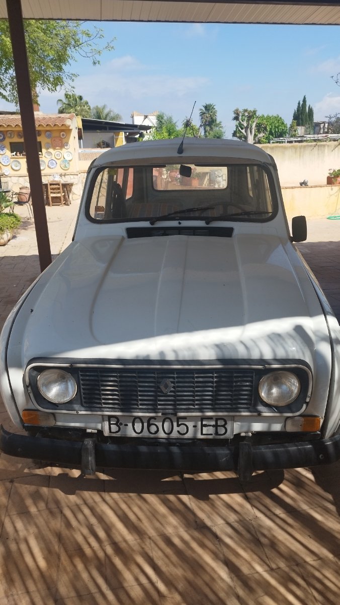 Renault 4 E-TECH 1994 - foto 1