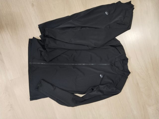 Dos camisetas surf mujer protección UV