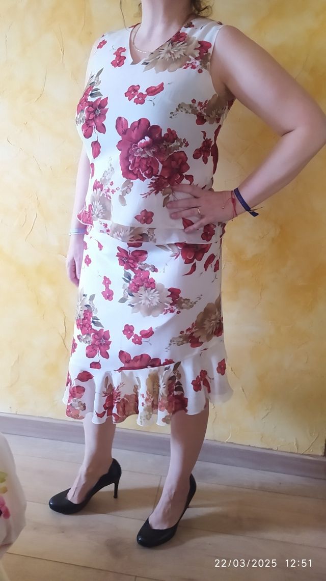 Ropa señora conjunto flores talla 44