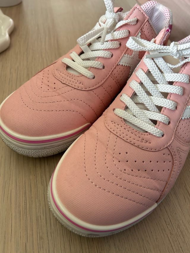 Zapatillas piel rosa Munich. Talla 38