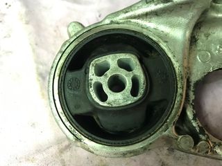 Apoio de motor traseiro com suporte - Peugeot 307