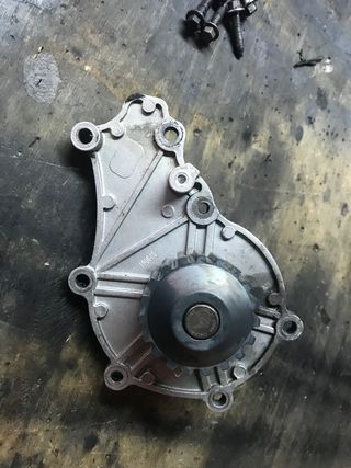 Bomba de água para Peugeot 307 SW 1.6 HDI