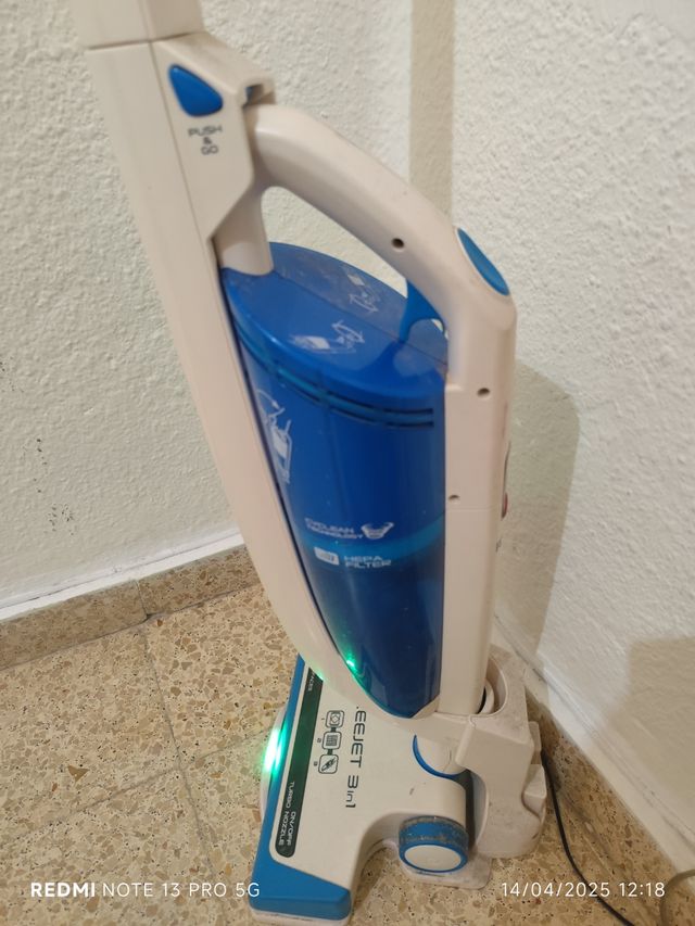 Aspiradora portátil hoover