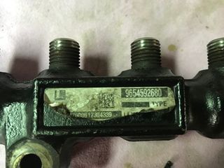 Rampa de injecção Peugeot 307 1.6 HDI