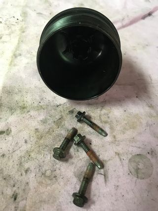 Copo de filtro de óleo + tampa Peugeot 307 1.6 HDI