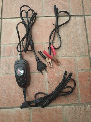 Mantenitore di carica moto