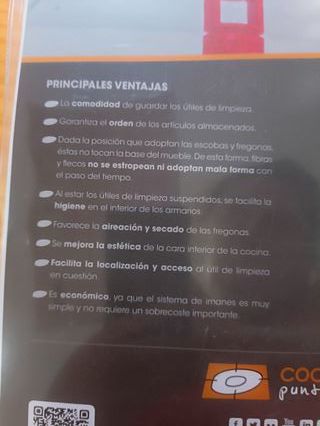 Soporte imán escobas