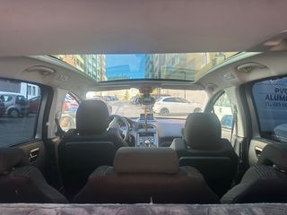 Peugeot 5008 2011
