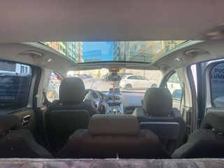 Peugeot 5008 2011