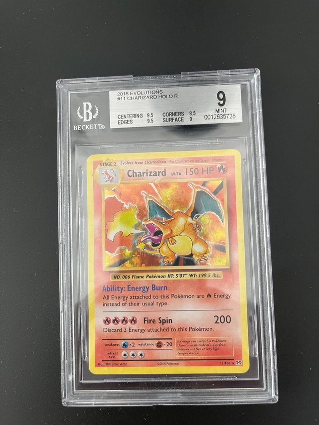 Charizard evo 11 Grade 9 Bekett